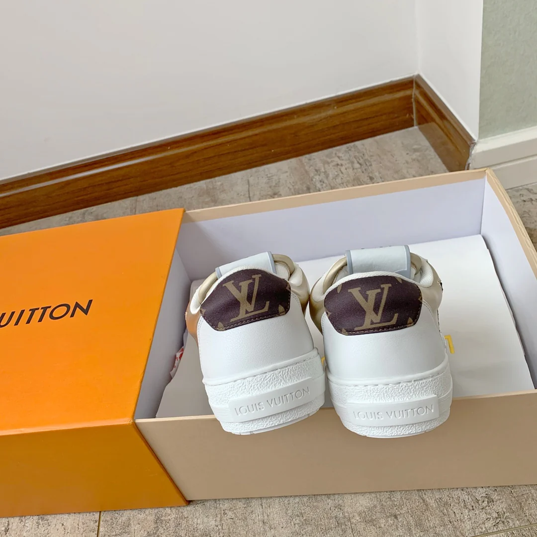 Кроссовки LV 2022 Must-Have - Серия Charlie - Серо-золотые