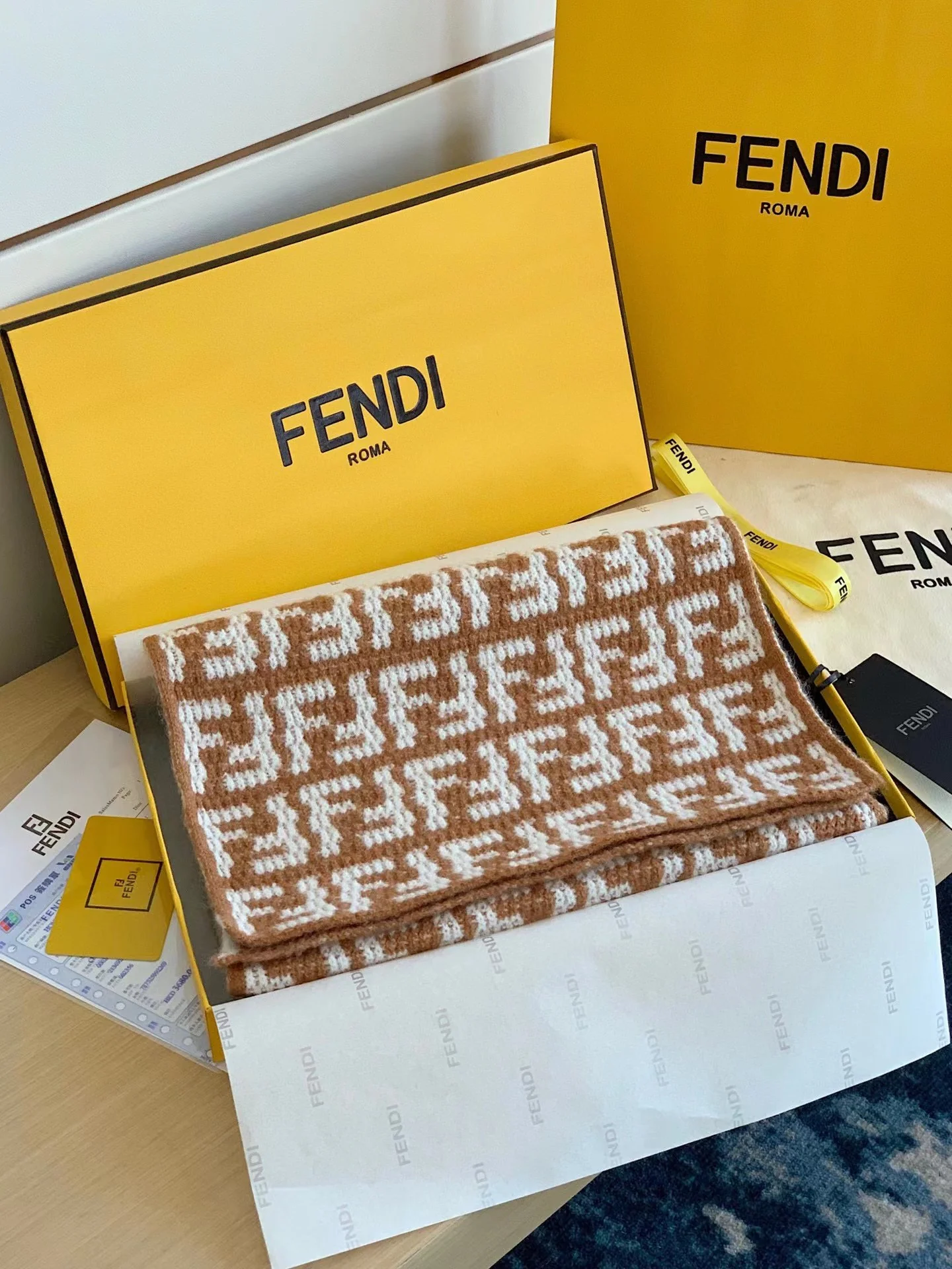 Классический шарф Fendi с монограммой - шерсть и кашемир