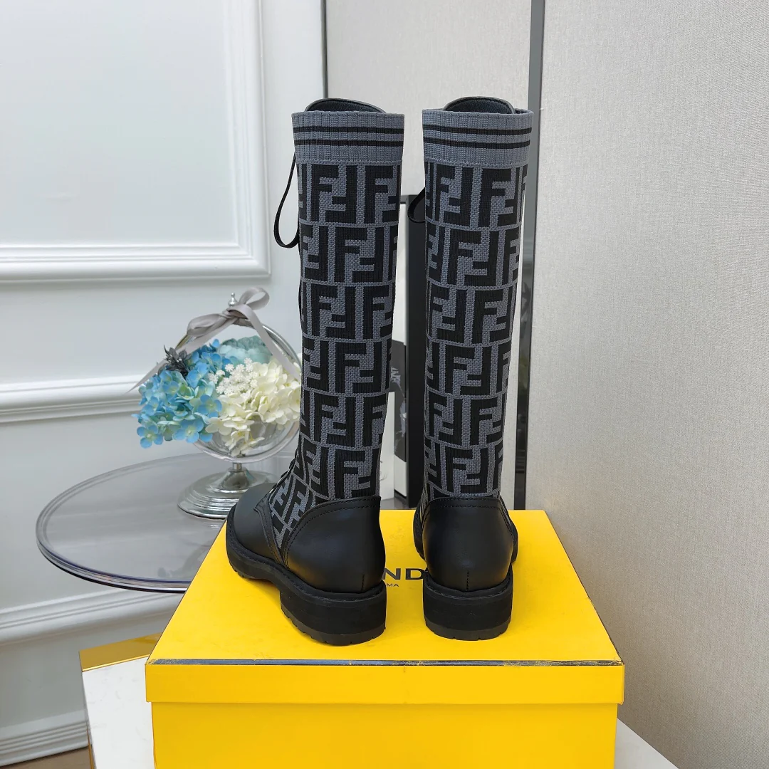 Fendi - Потрясающие сапоги-ботфорты на шнуровке