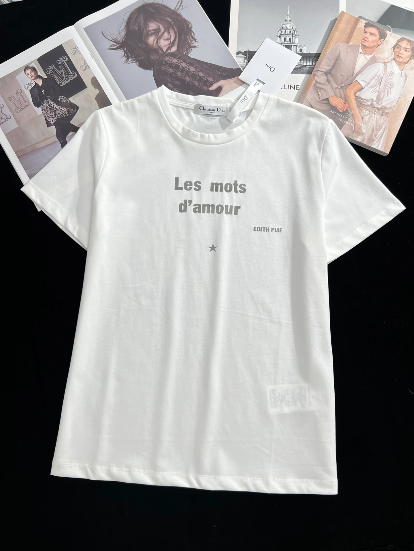 Dior - 2403-24 Новая весенняя курортная коллекция Футболка с принтом в виде буквенных элементов