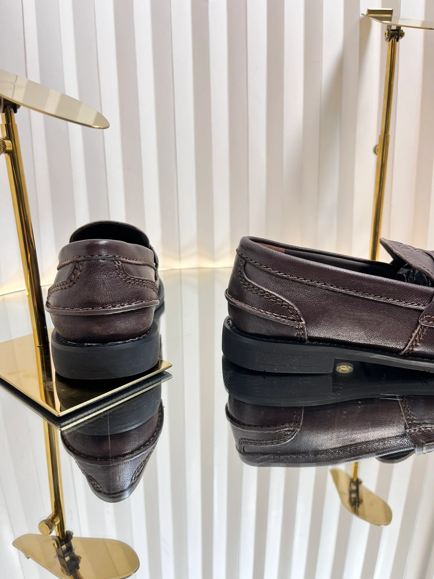 Ретро-лоферы Miu Miu 2024 - темно-коричневые