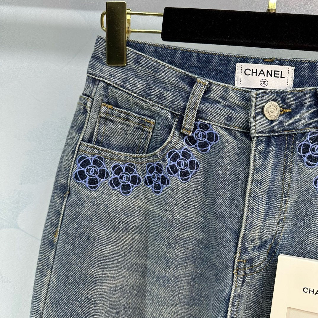 Летние джинсы прямого кроя Chanel 2403