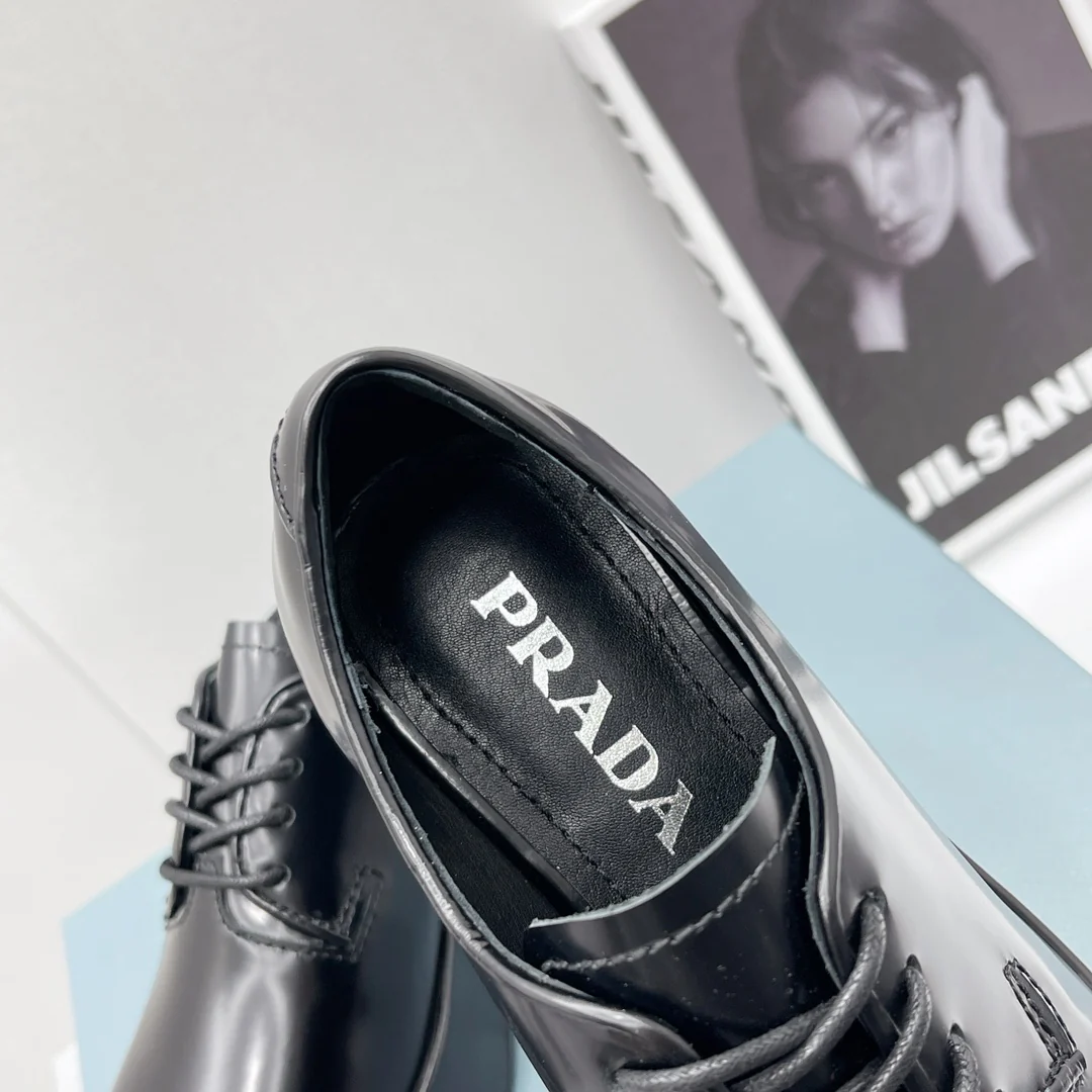 Обувь Prada - Prada - платформа с квадратным носком - кожаные туфли