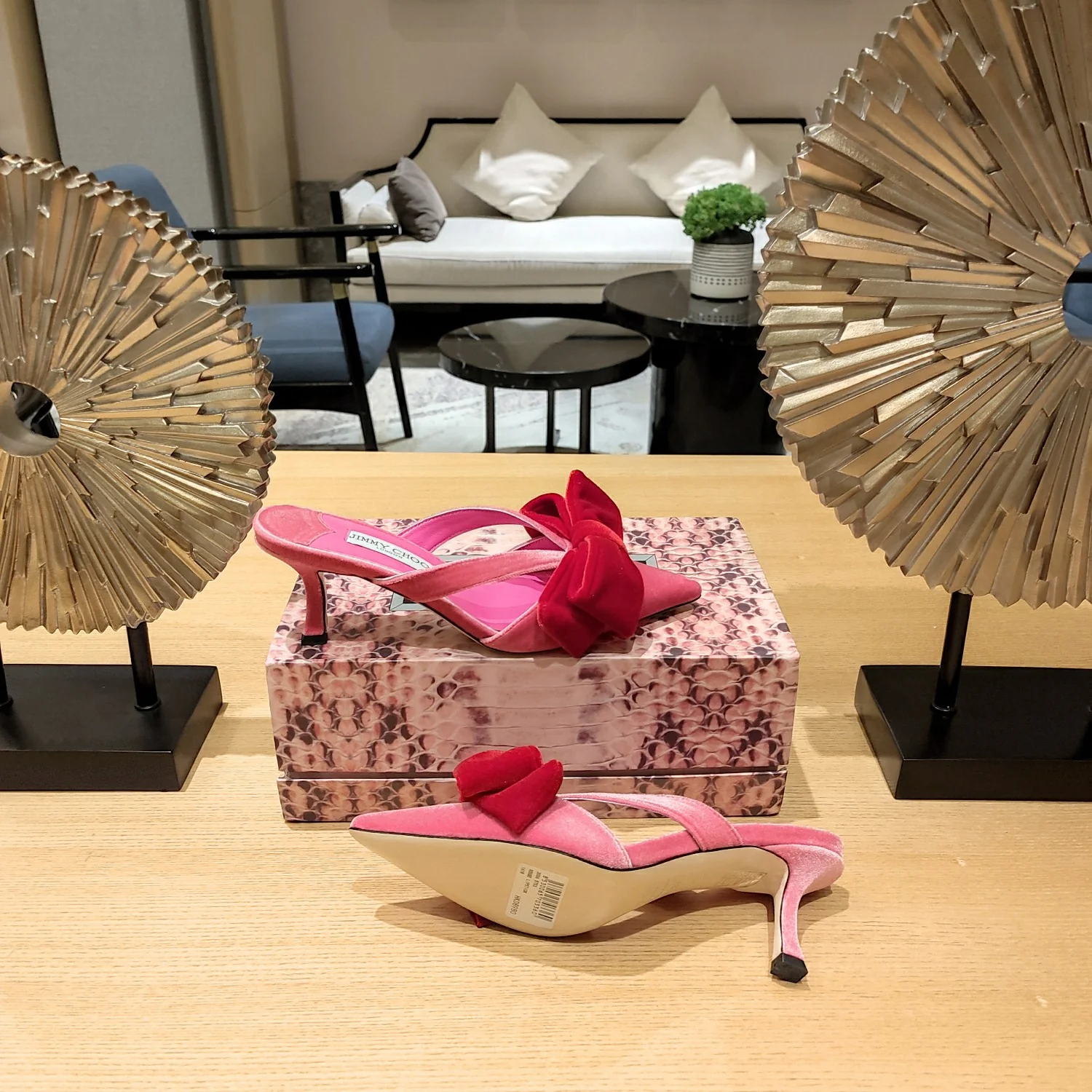 Босоножки на шпильке Jimmy с бабочкой из шелка - розовые