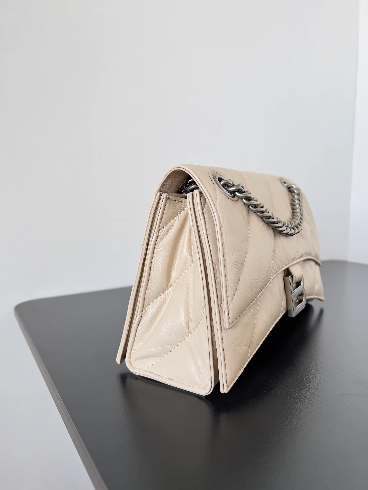 Сумка Balenciaga Chain Hourglass Bag - Большой размер 31 см - Цвет: Молочный чай