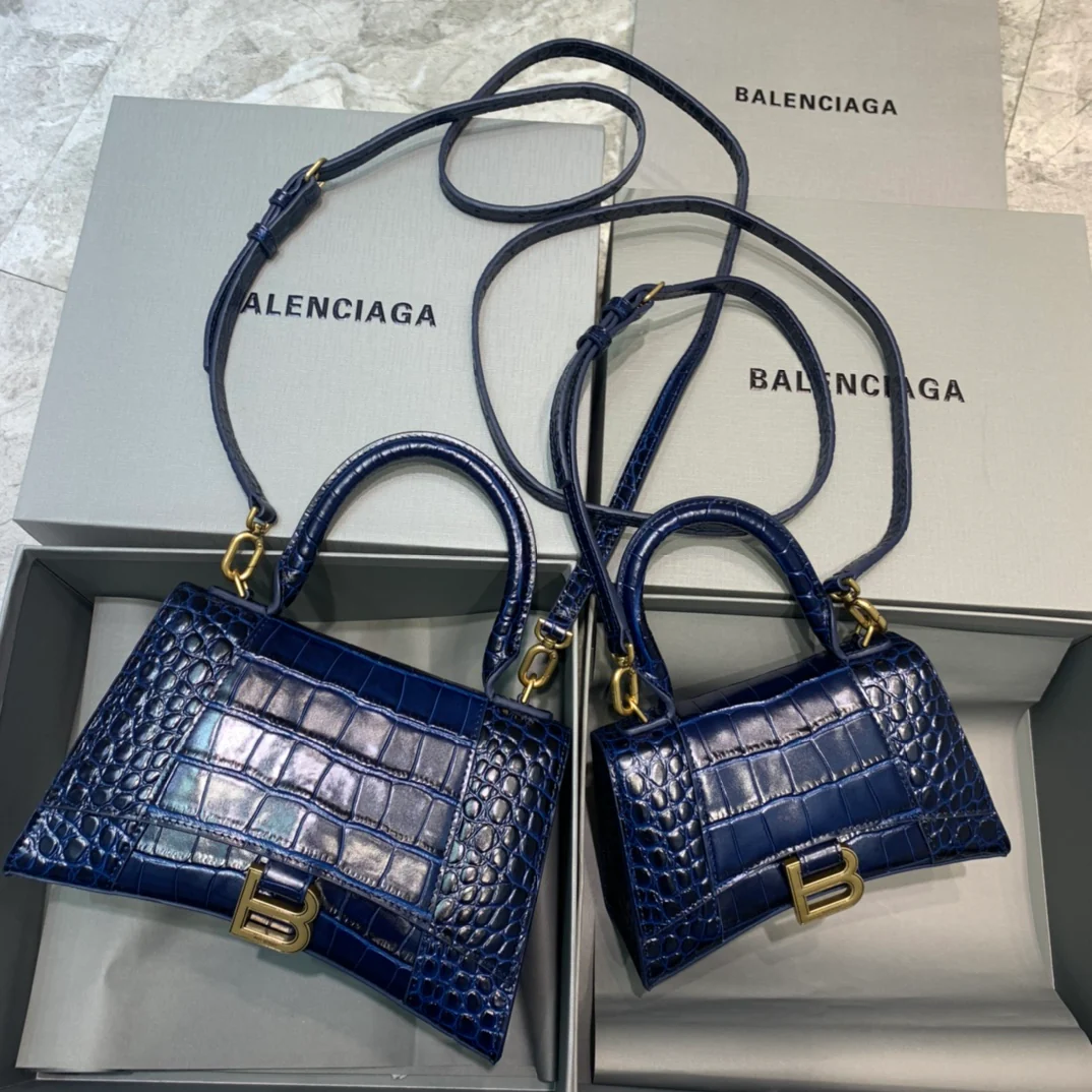 Сумка Balenciaga Hourglass – темно-синяя с крокодиловым принтом