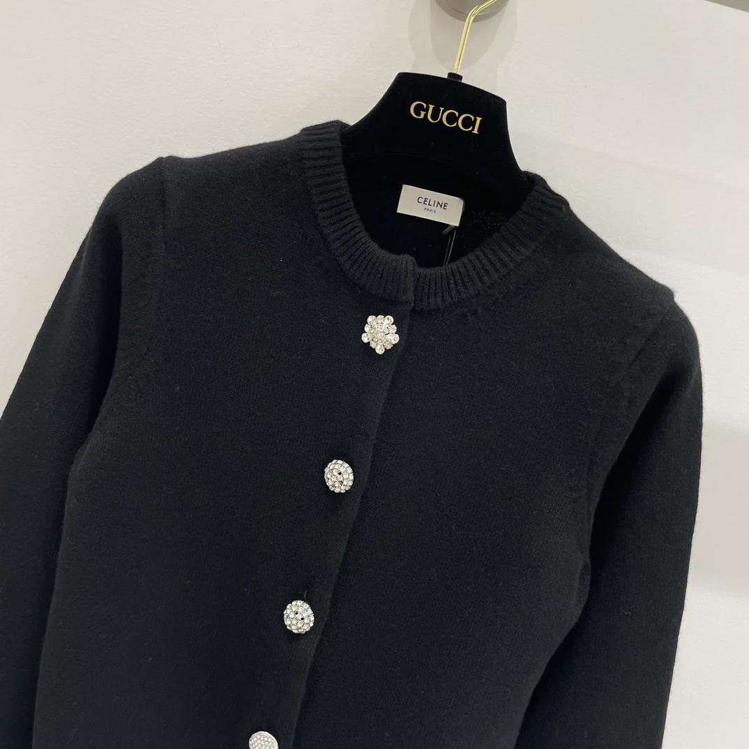 Celine 2403 - Прочный вязаный свитер с круглым вырезом, украшенный стразами - Черный