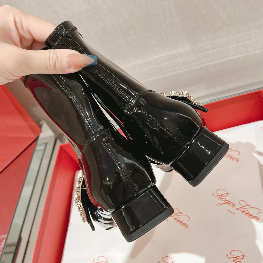 Ботильоны RV Shoes из лакированной кожи с пряжкой и стразами - со стразами Swarovski