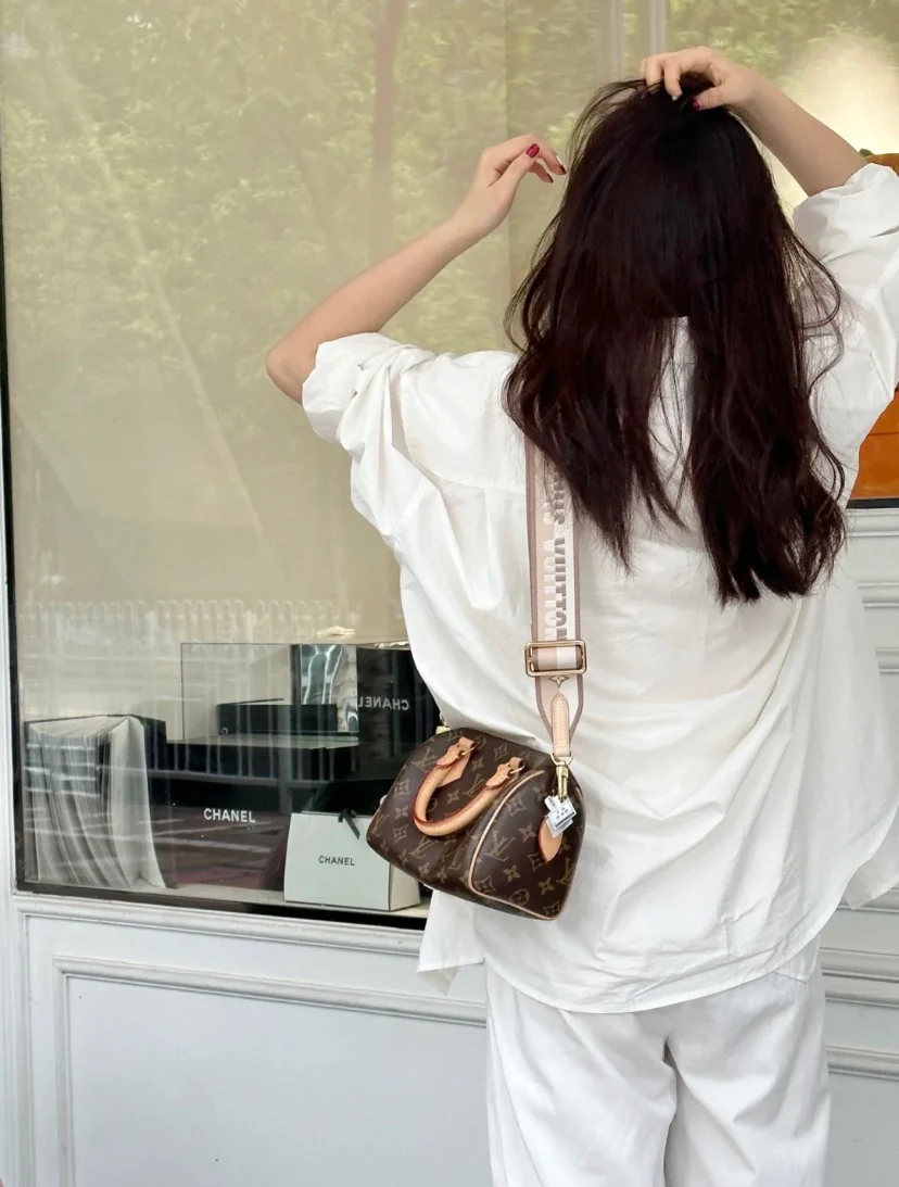 m46234-LV-speedy-bandouliere-20