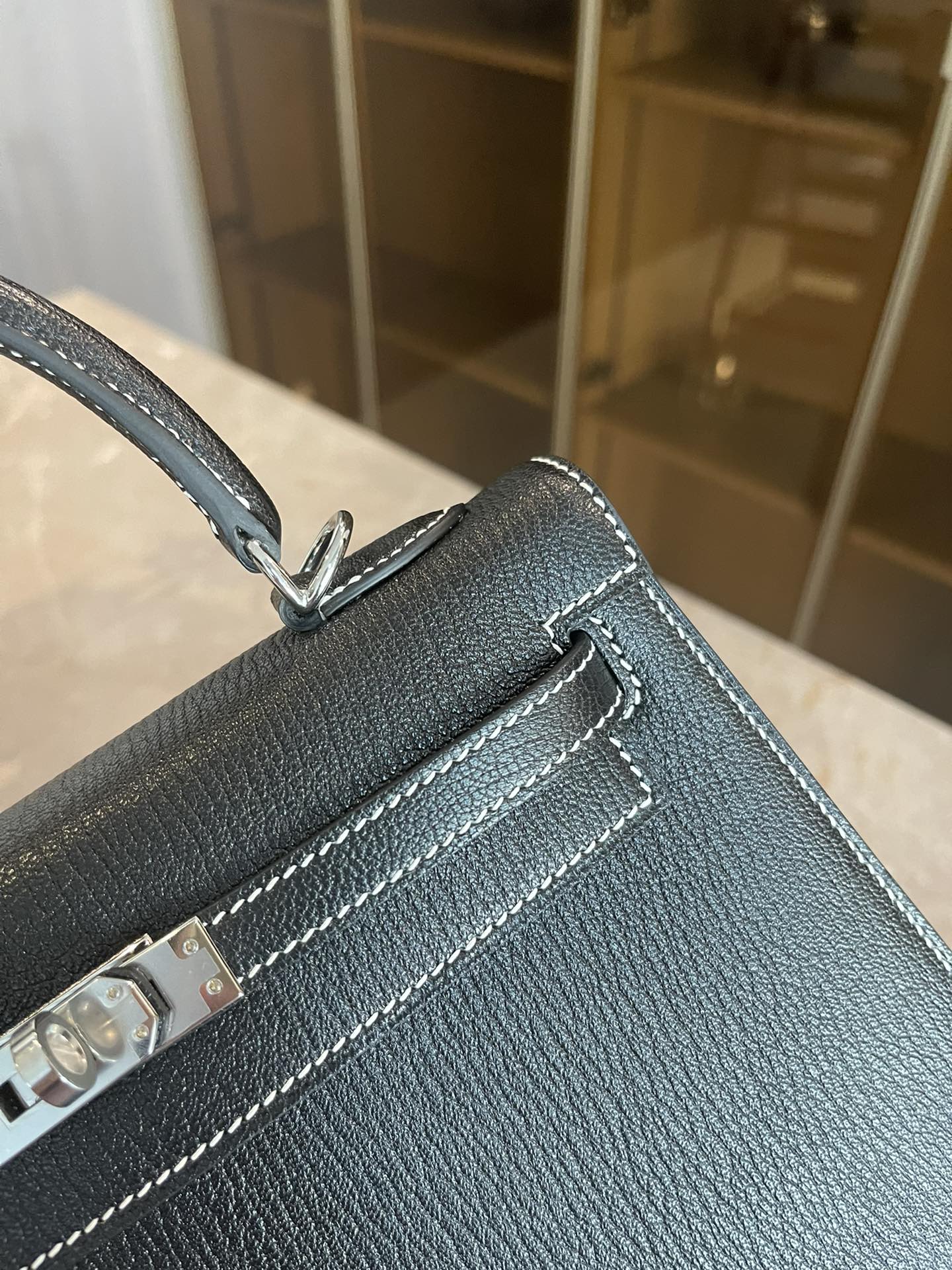 Hermes Kelly 25 - Козья кожа - Резьба в виде подковы - Черно-красный - Серебряная пряжка