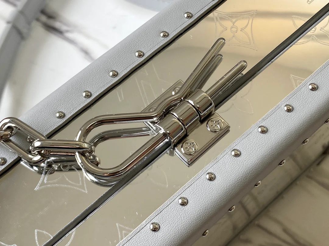 lv-m20233-Сумка-коробка для зеркал