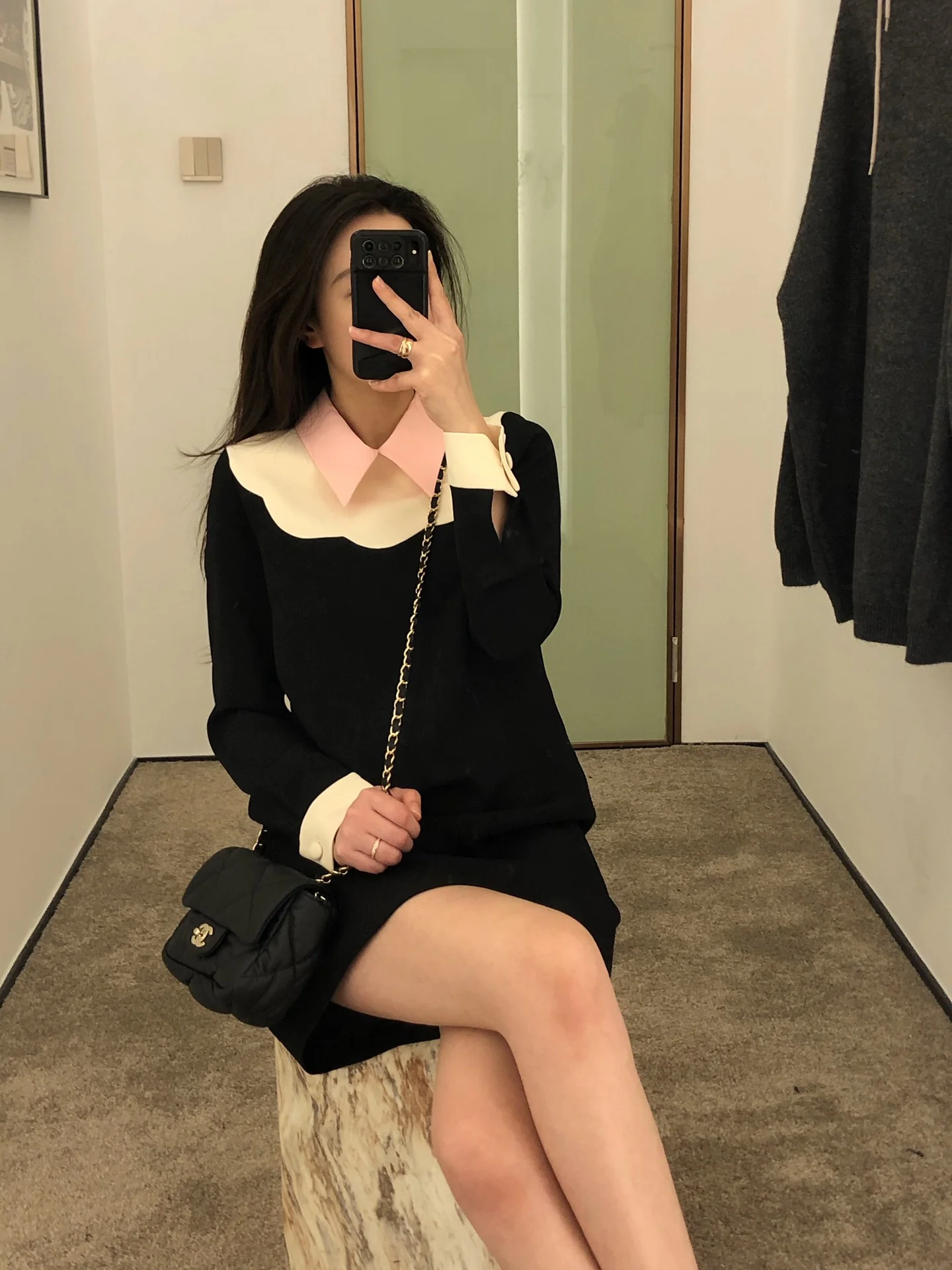 Сумка Chanel Resort Collection из мягкой телячьей кожи - черная