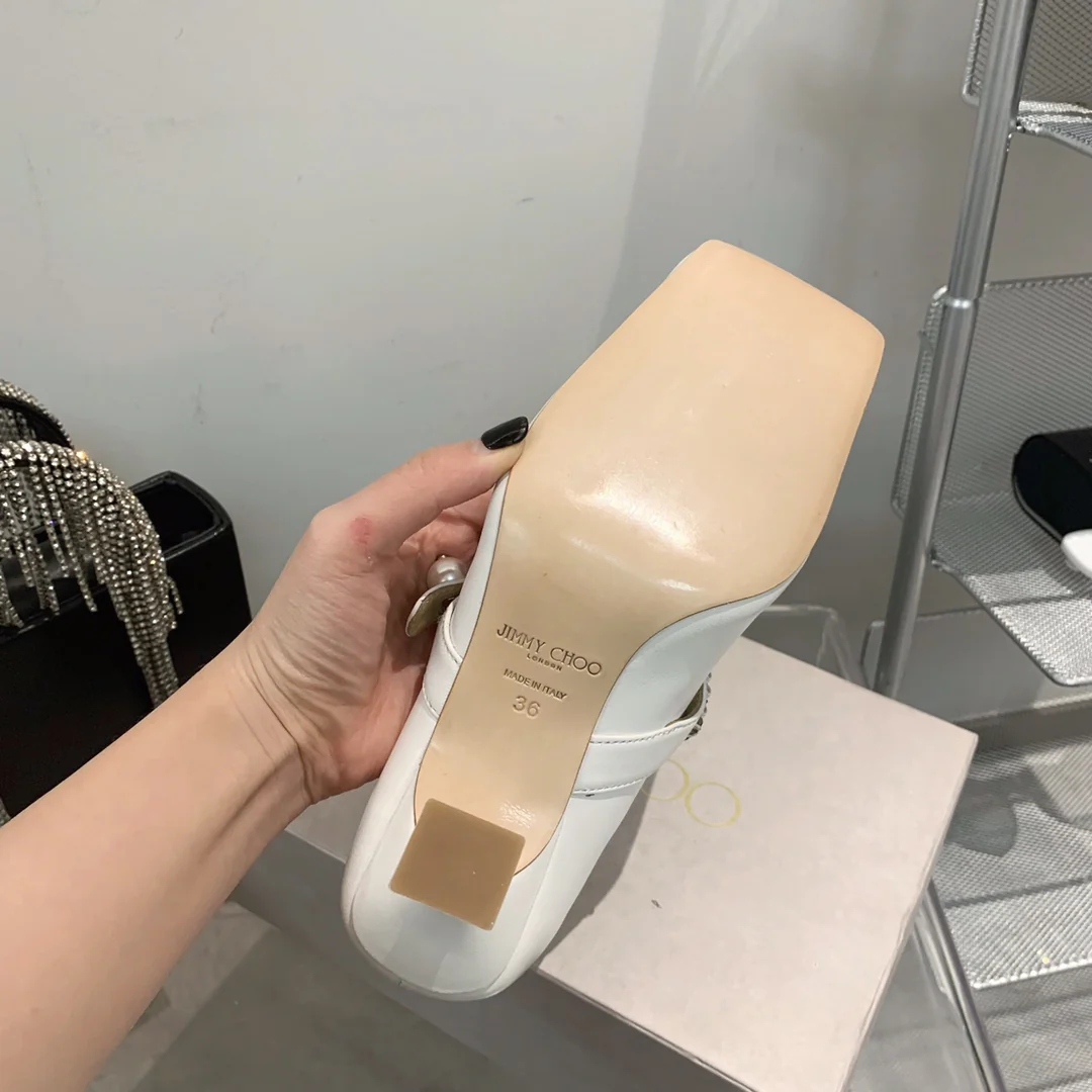 Туфли на высоком каблуке Jimmy с квадратным носком и пряжкой из жемчужной цепочки - 1