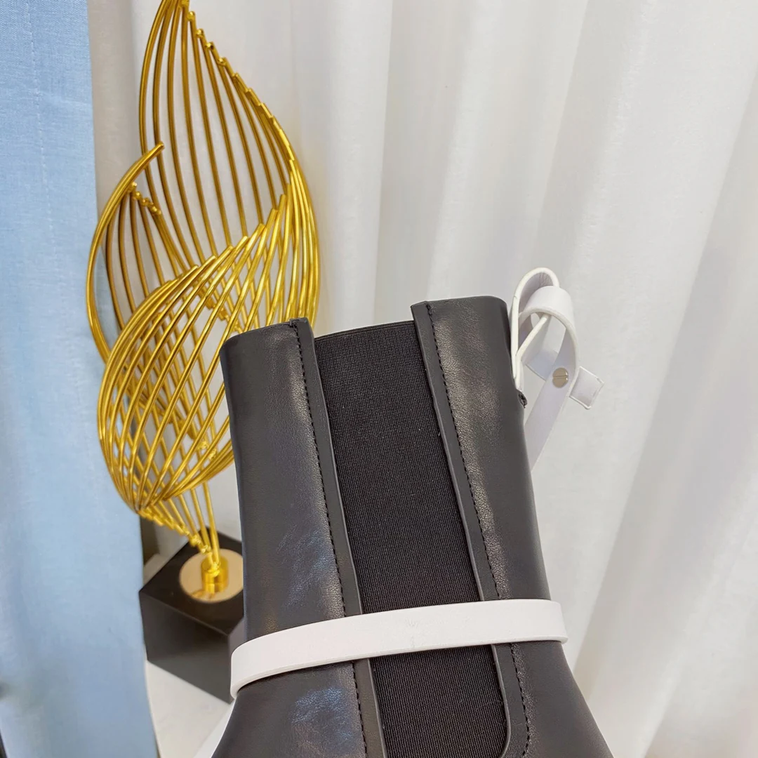 Обувь BV - BV - Уличный стиль - Платформа с закругленным носком - Ботинки Dr. Martens