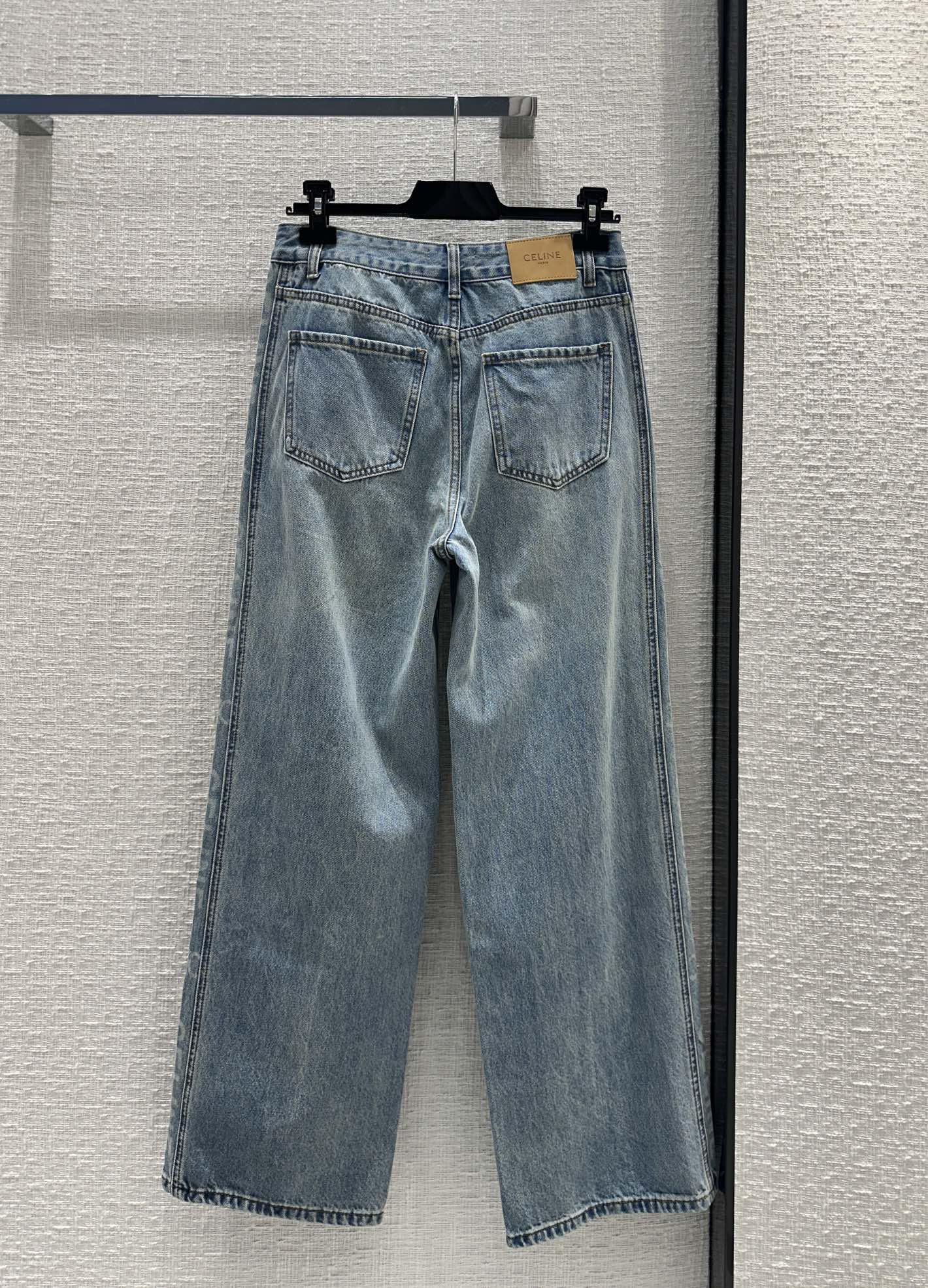 Celine 2403-24 Новинка ранней весны: джинсы прямого кроя с боковым принтом