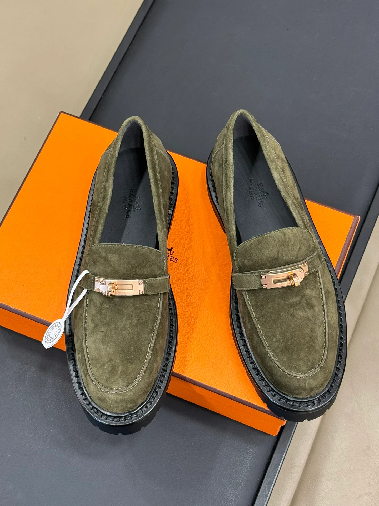 Лоферы Hermes 2024 - темно-зеленые