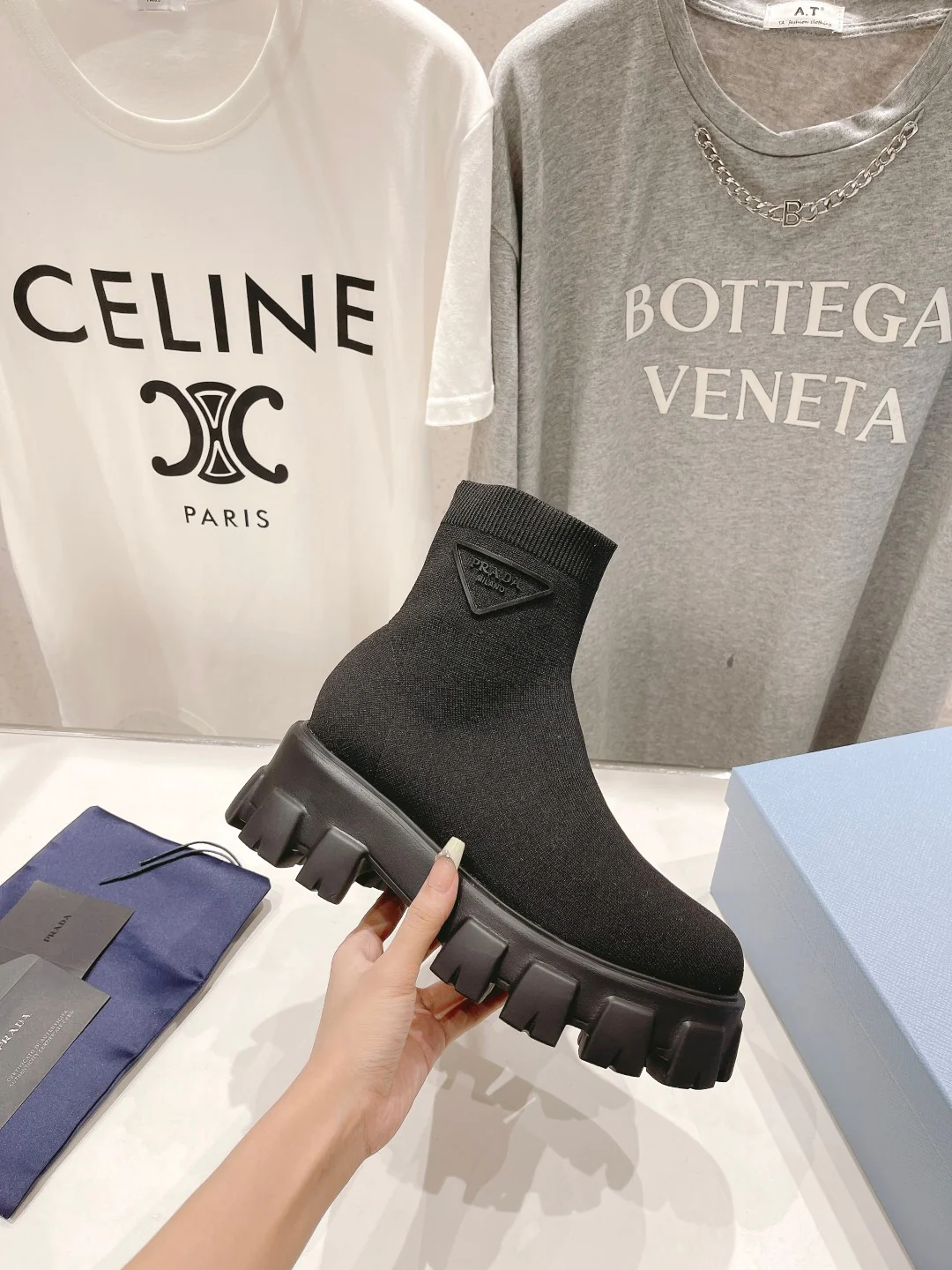 Ботильоны на платформе Prada 2024 — черные