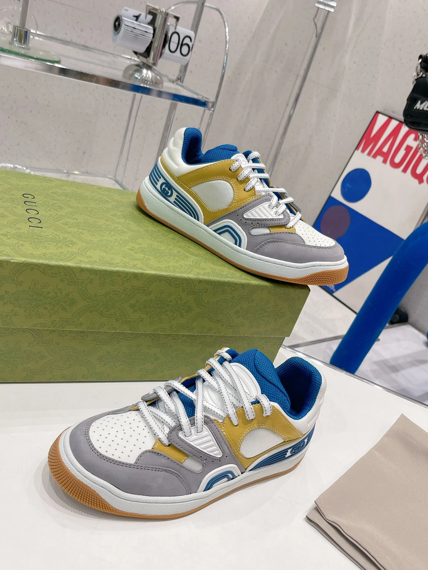 Gucci - Белые кроссовки - Кроссовки - Повседневная обувь - 17