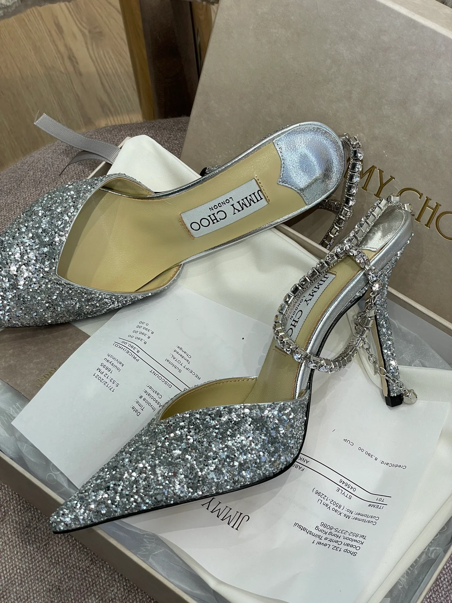 Jimmy - Весна/Лето 2022 - Цепочка на щиколотку со стразами - Туфли на высоком каблуке с острым носком