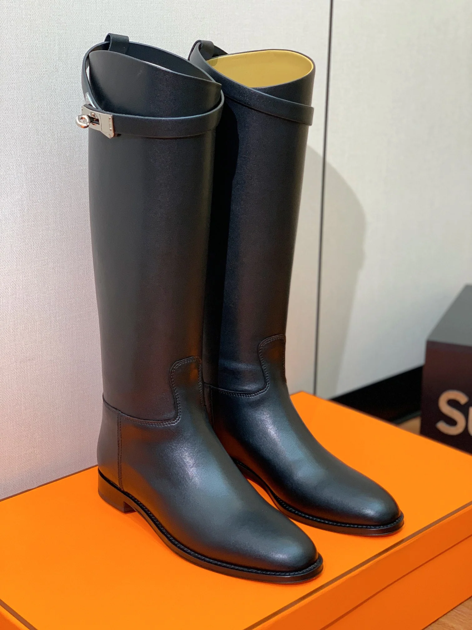 Сапоги для верховой езды Hermes Kelly с пряжкой - черные