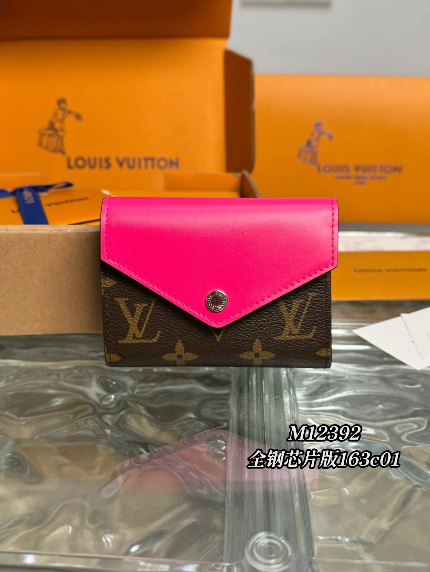 LV-m12392-victorine-wallet-peach pink