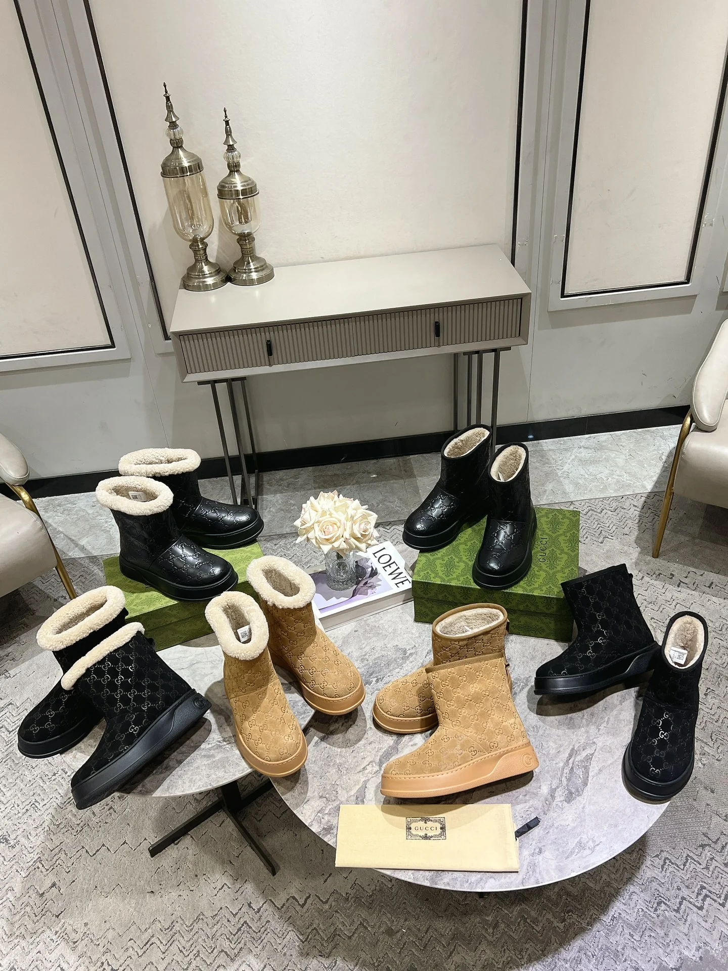 Шерстяные зимние сапоги Gucci 2024 года - изображение из коллекции