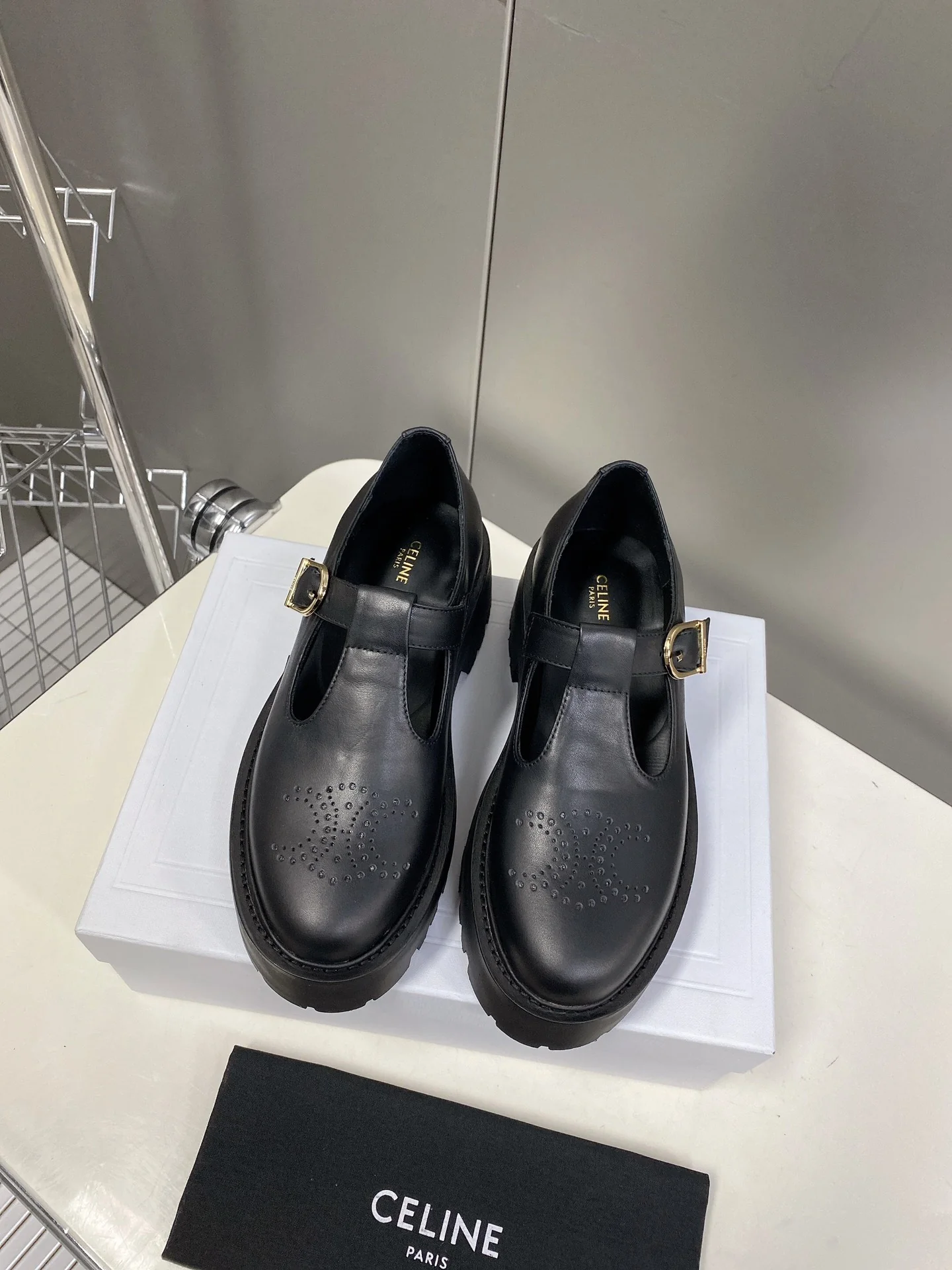 Лоферы Celine из коллекции осень/зима 2022 — каблук 5 см — размеры 35-40