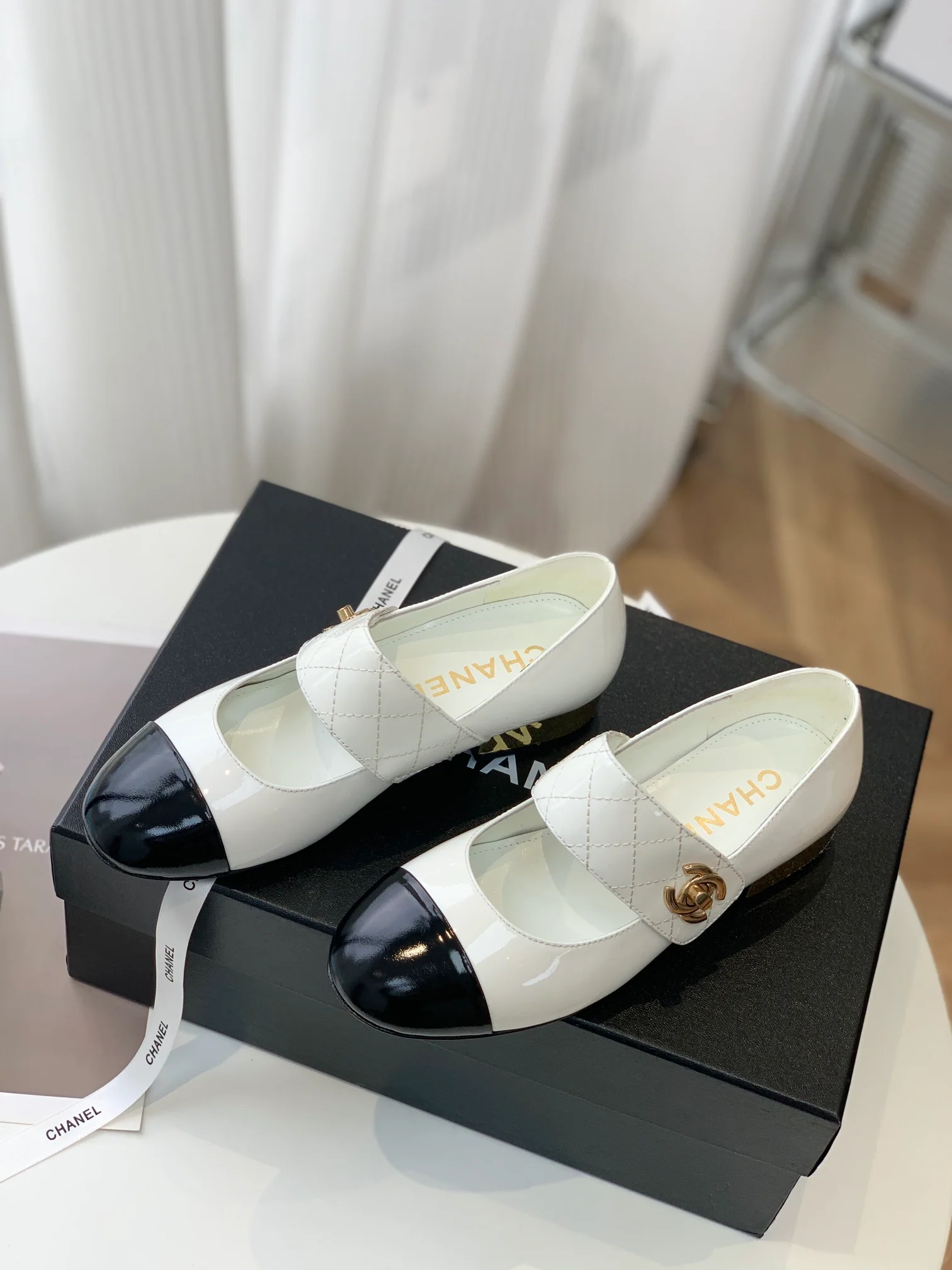 Туфли Мэри Джейн от Chanel