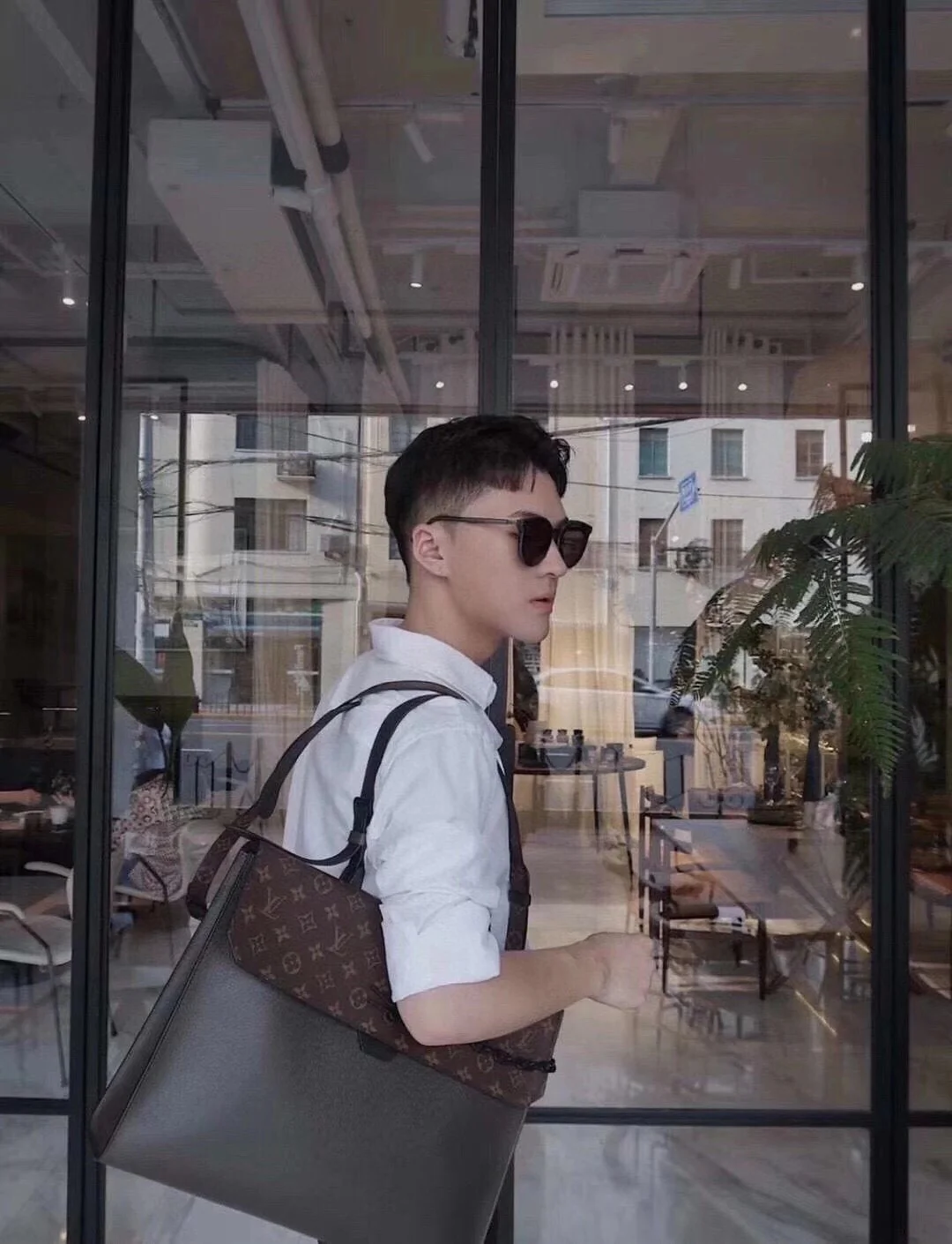 lv-m30591-robusto-men's briefcase