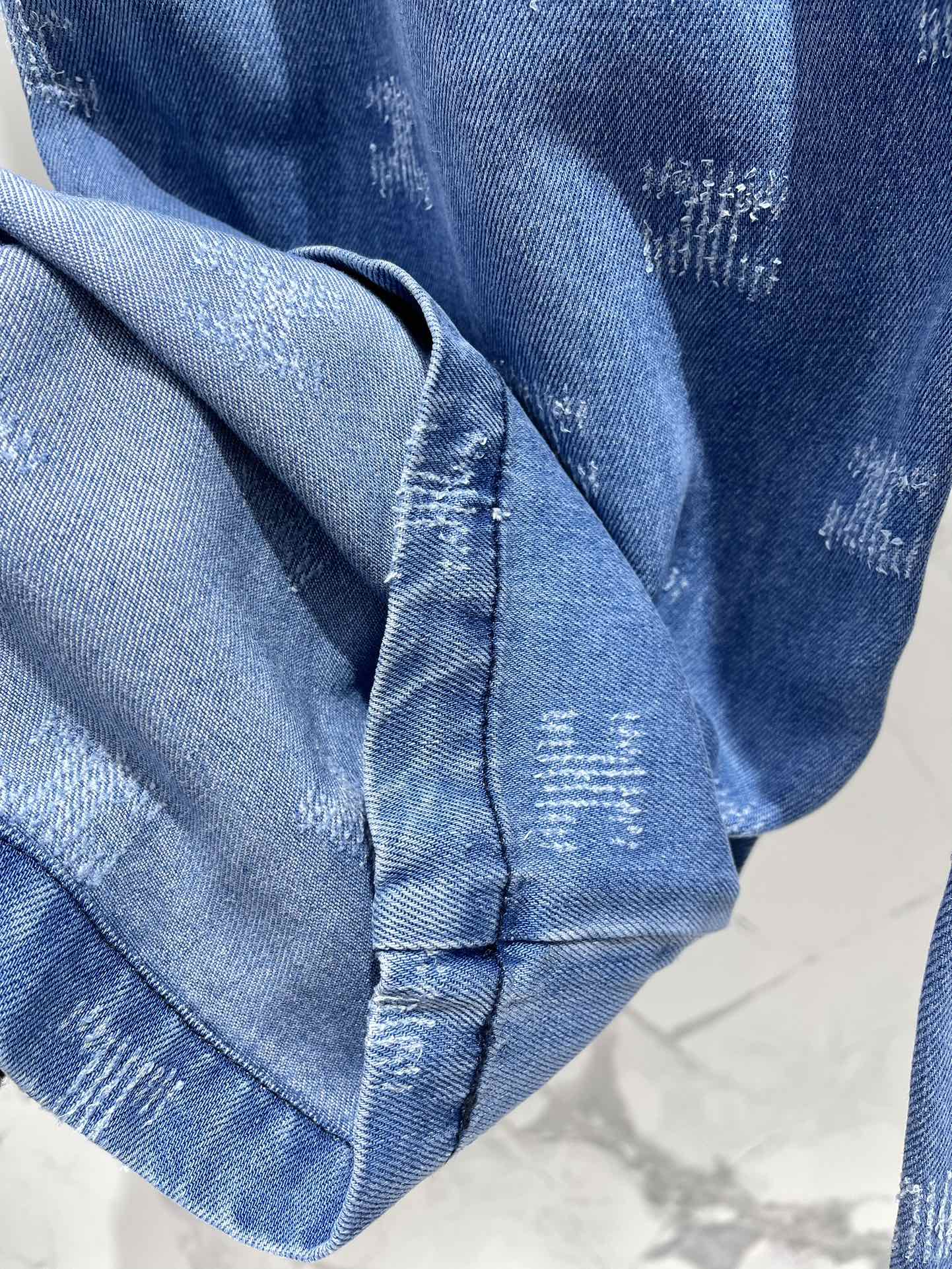 Новые поступления: шелковые брюки с широкими штанинами Celine 2403-24 весна/лето, синие.