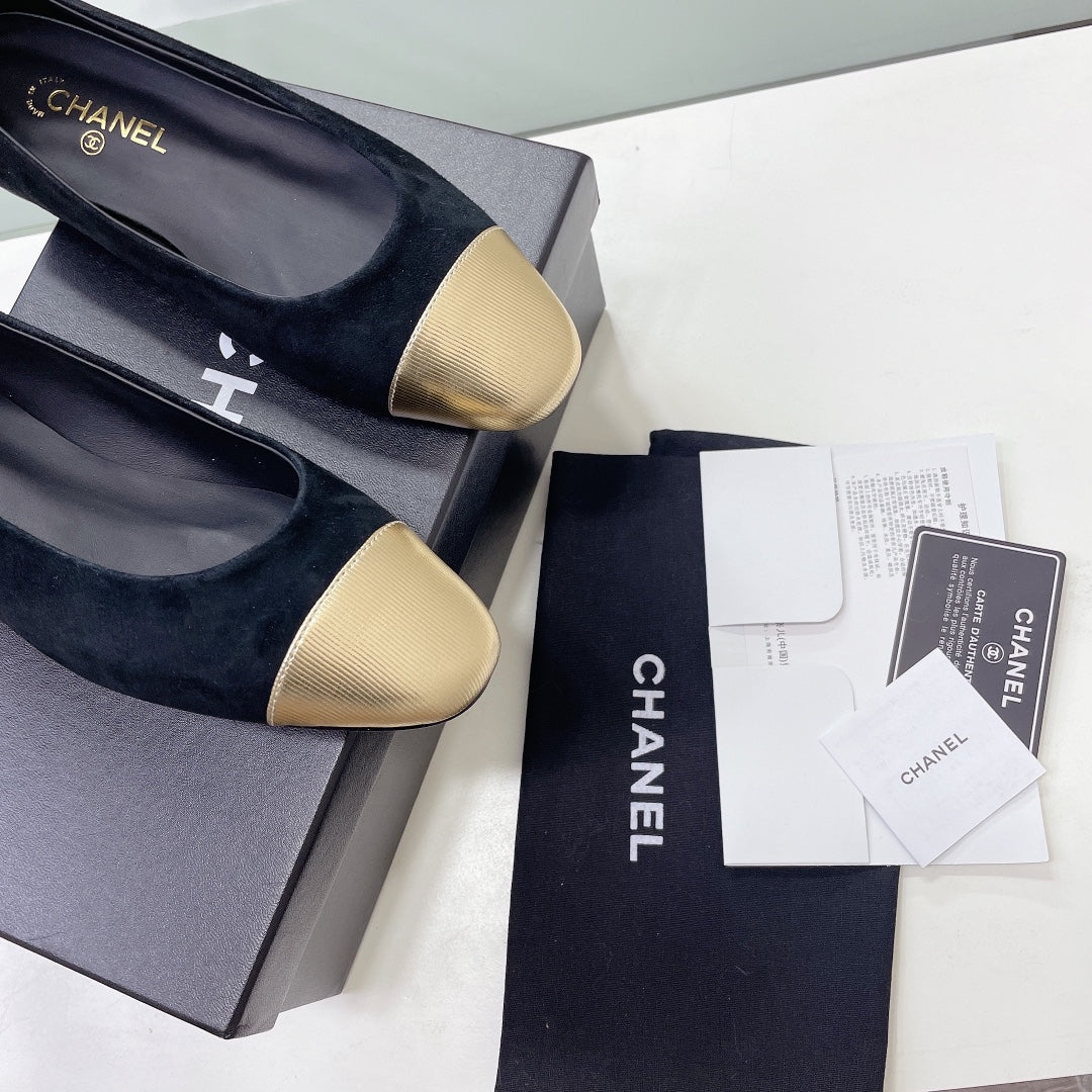 Классические балетки Chanel - золотистые