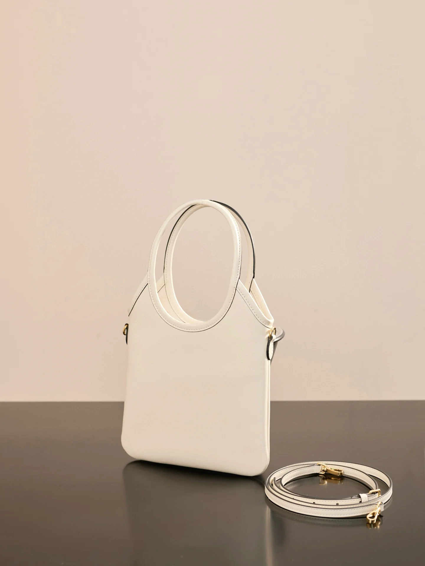 Сумка-шоппер Miu Miu-5ba281m650-??? Маленькая, мелово-белая