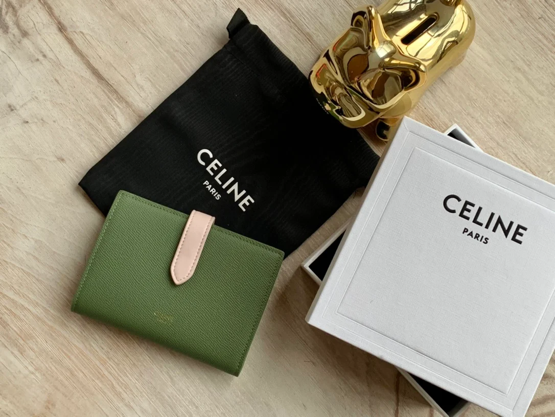 Кошелек Celine Strap из зернистой телячьей кожи - 2 шт.