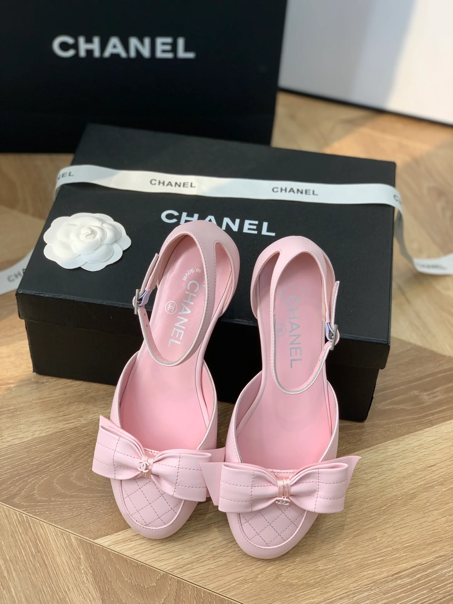 Chanel - Сандалии с закрытым носком - Балетки