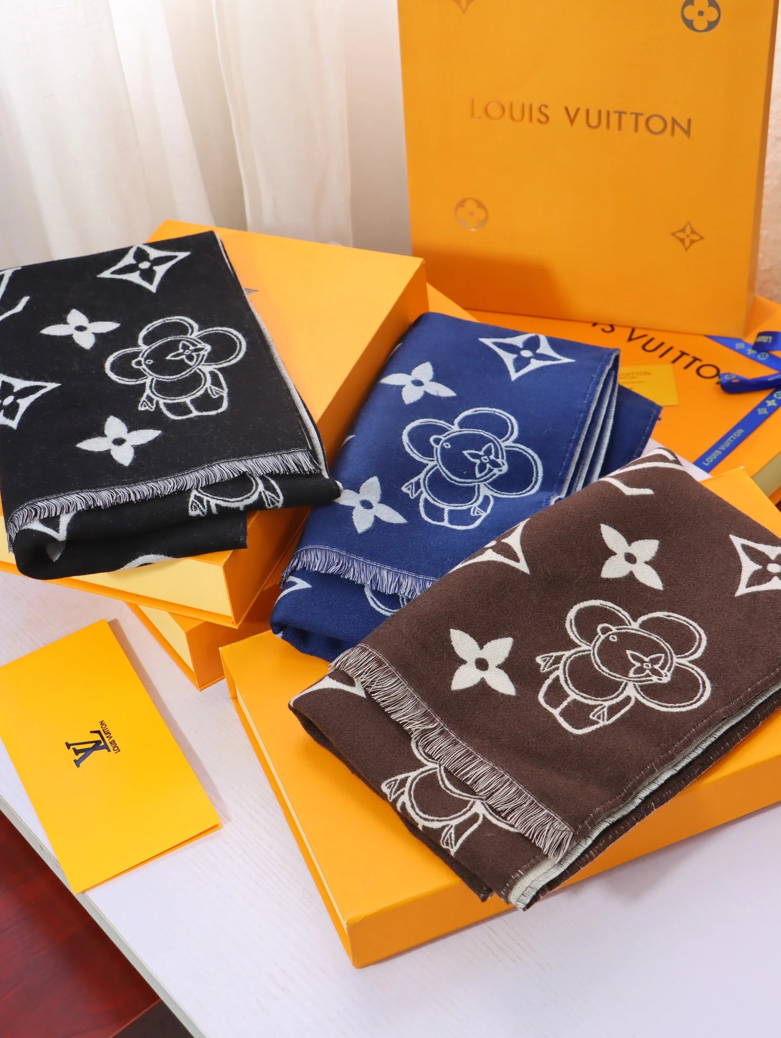 LV-100 - Шарф из овечьей шерсти, 34 (180 см), черный