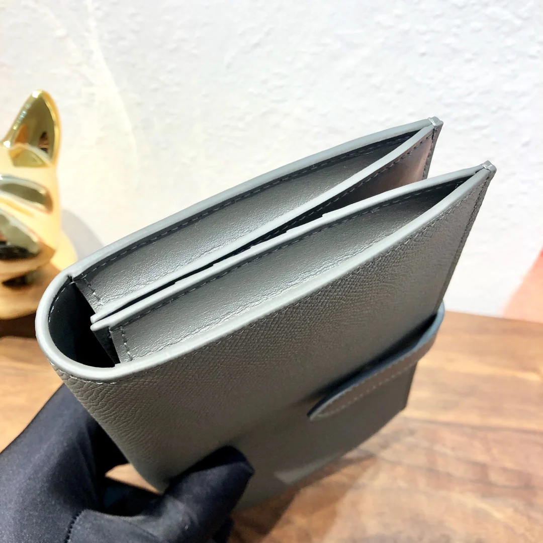 Celine长夹-STRAP大号粒面小牛皮钱包