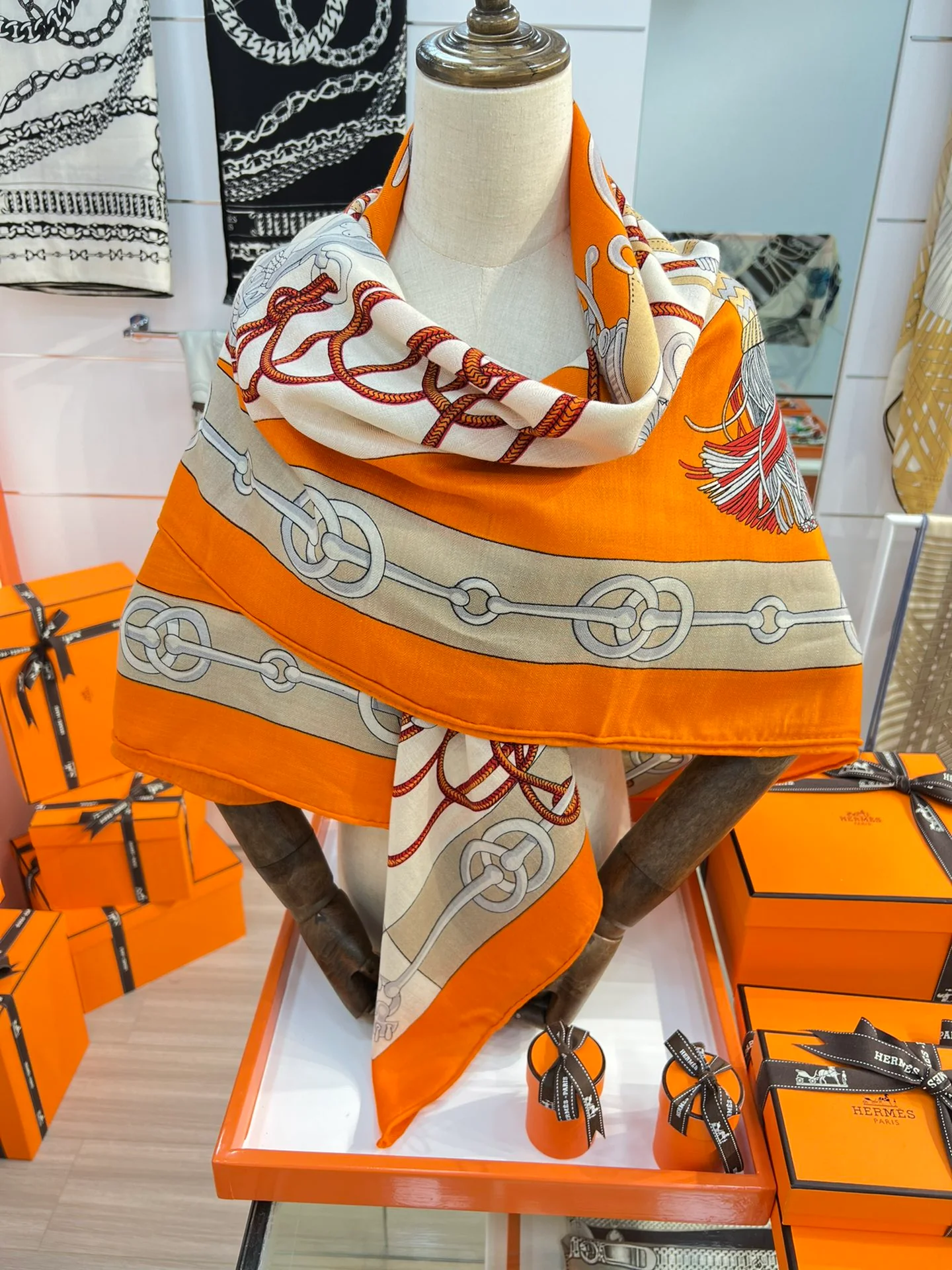 Бархатный шарф Hermes Sabre March - 140 см - 30 - Шелк 70 - Шерсть