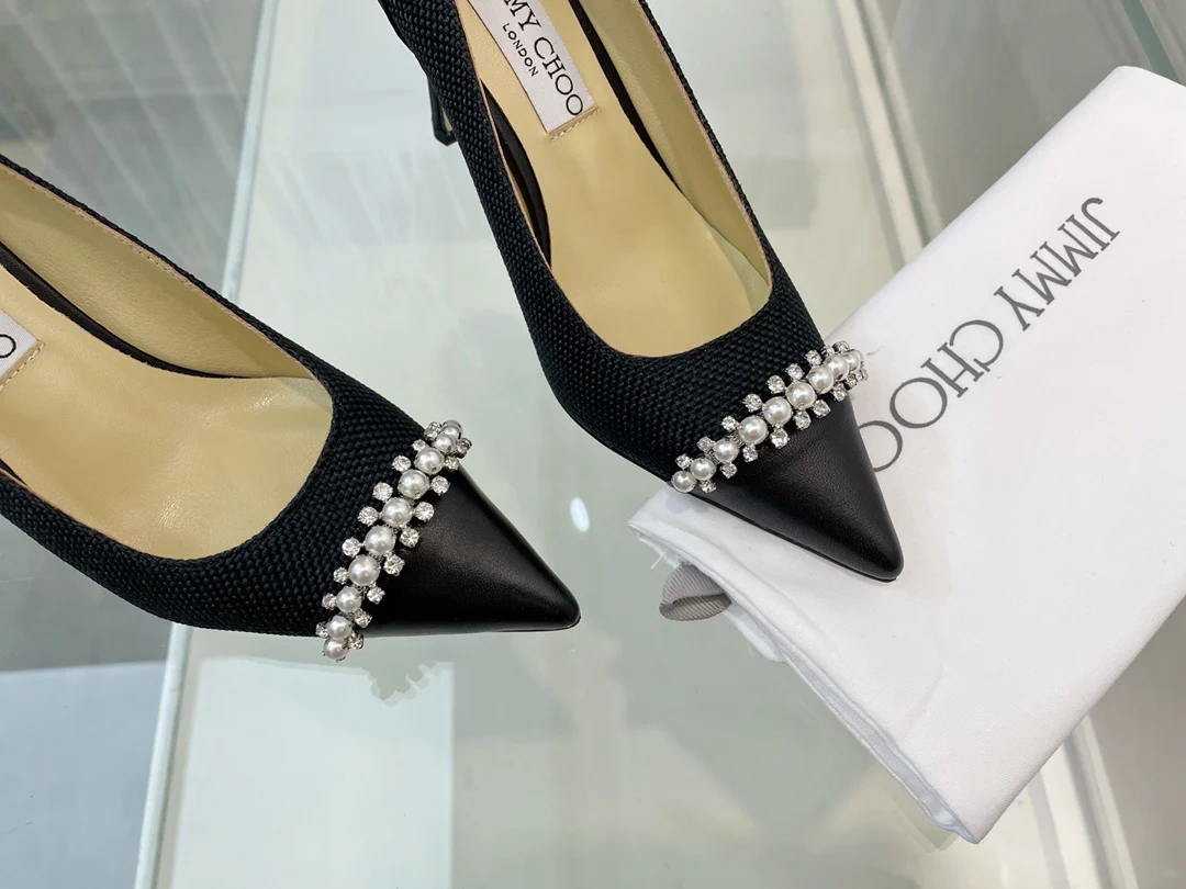 Туфли на высоком каблуке с острым носком от Jimmy Pearl