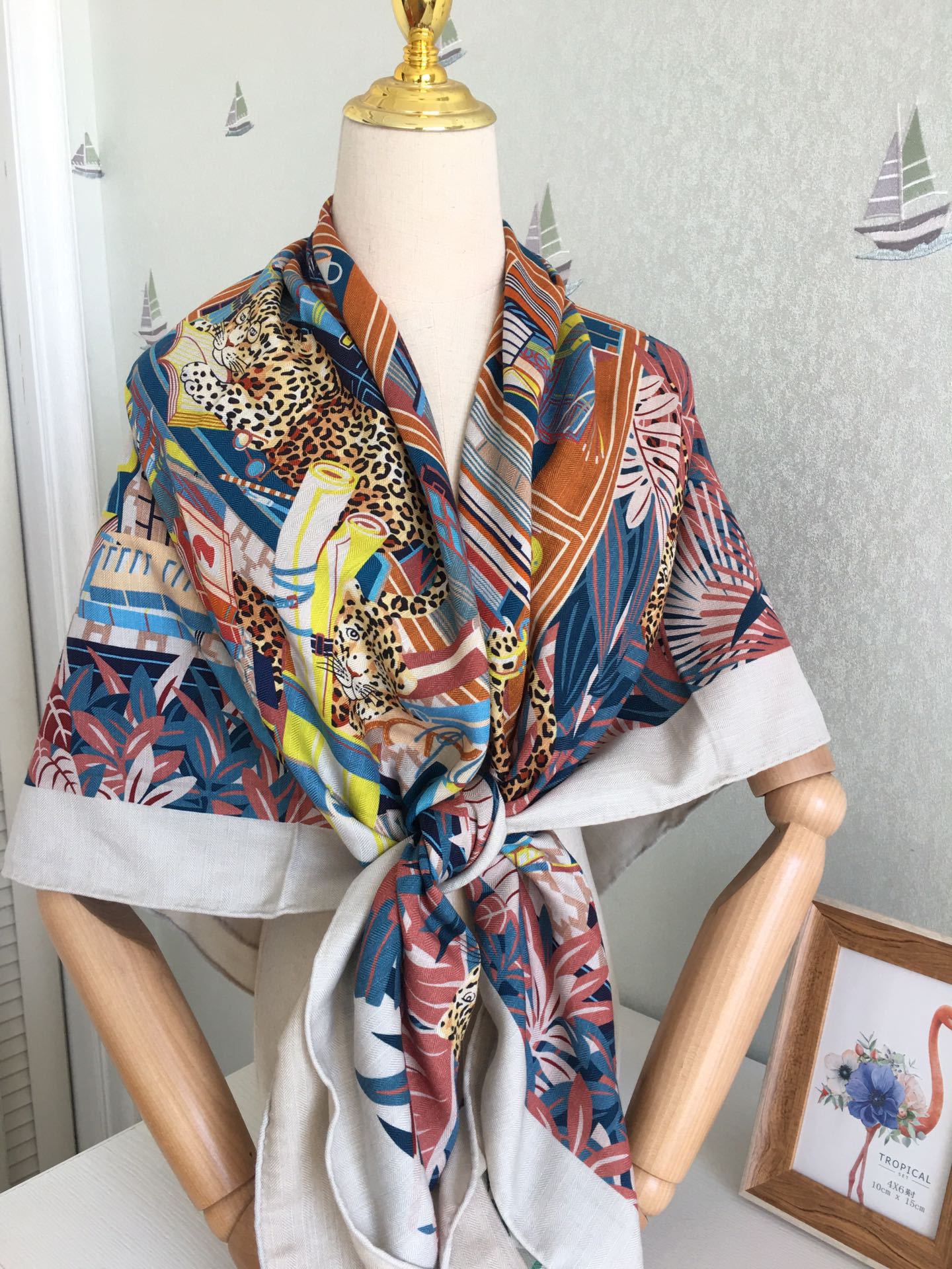 Большой двусторонний шарф Hermes - 136 см - 30 см - Шелк 70 г - Шерсть 12 г