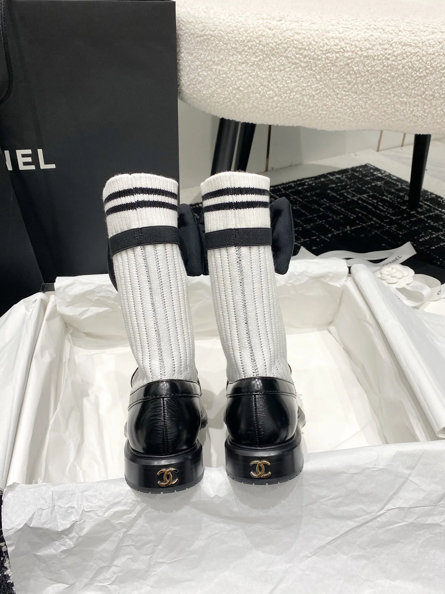 Лоферы Chanel 2024 в стиле 