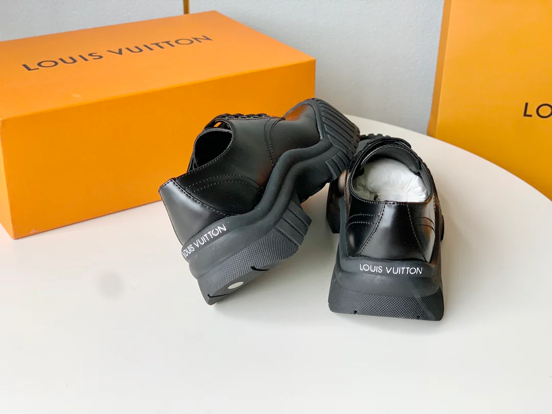 Новинка LV 2023 года - Серия Ruby - Туфли Мэри Джейн на каблуке с биде - Черные