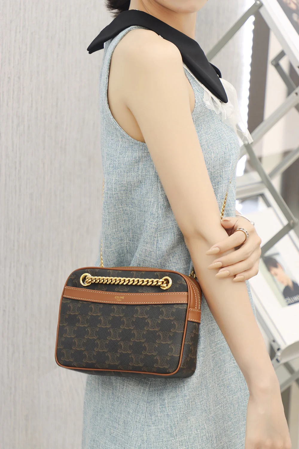 Сумка для фотоаппарата Celine Patapans Triomphe Classic Monogram через плечо