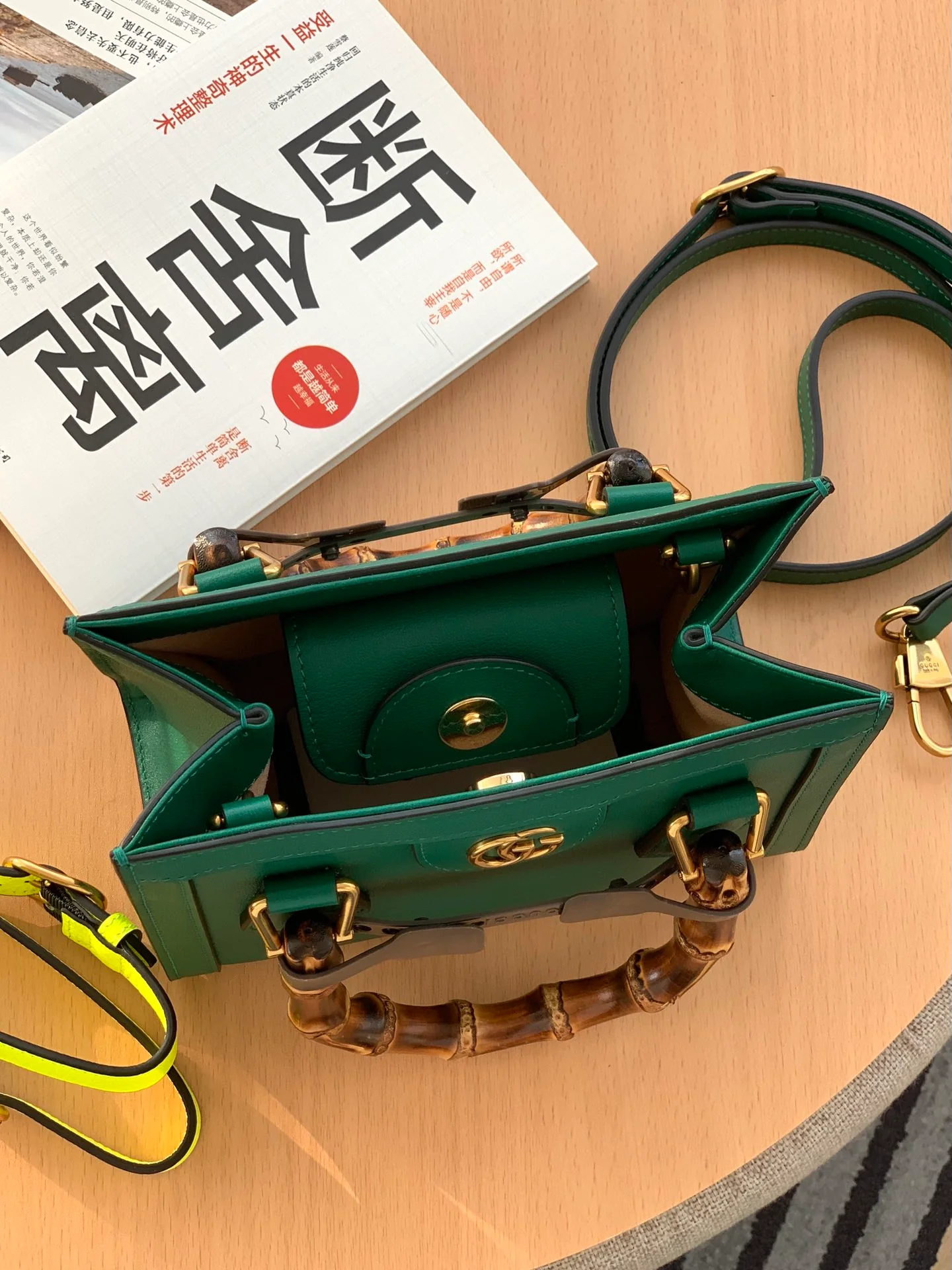 Мини-сумка-тоут Gucci из бамбука - 20 см x 16 см x 10 см x 2 см