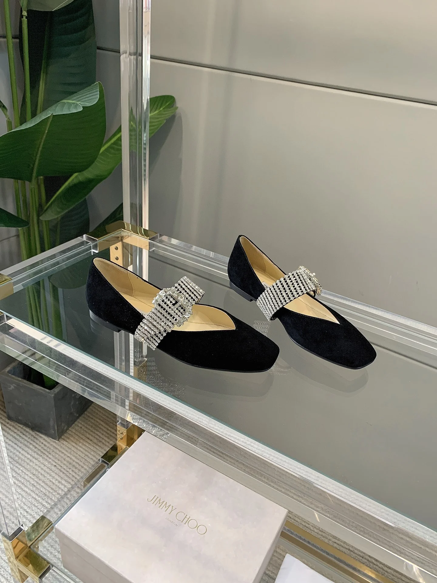 Балетки Jimmy с квадратным носком и стразами