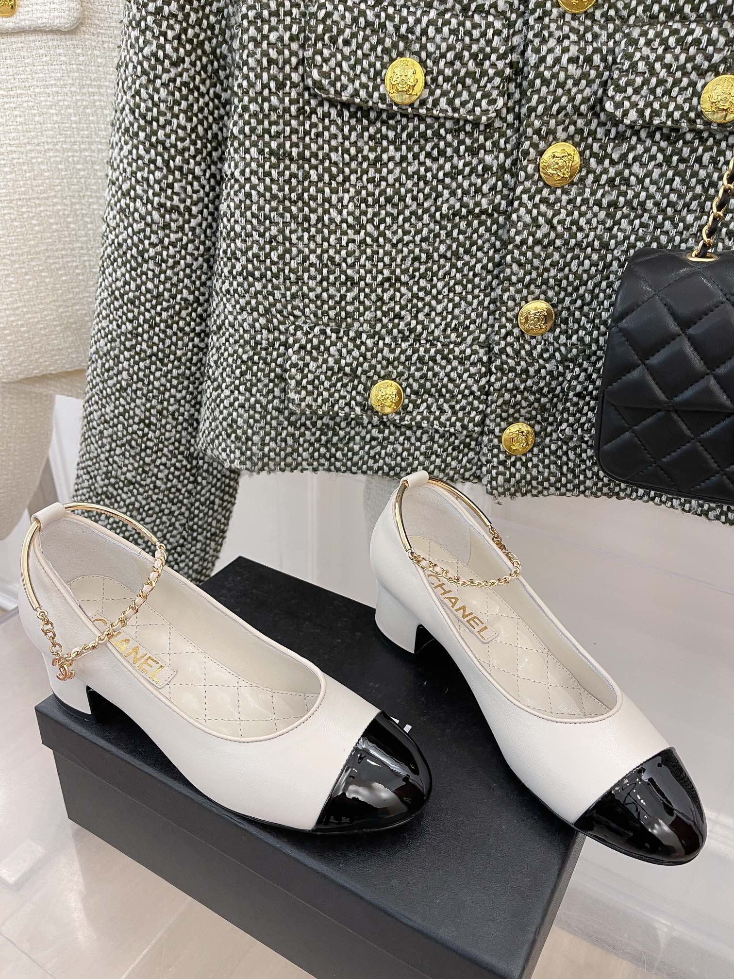 Chanel - Изысканная цепочка - Туфли Мэри Джейн - 1