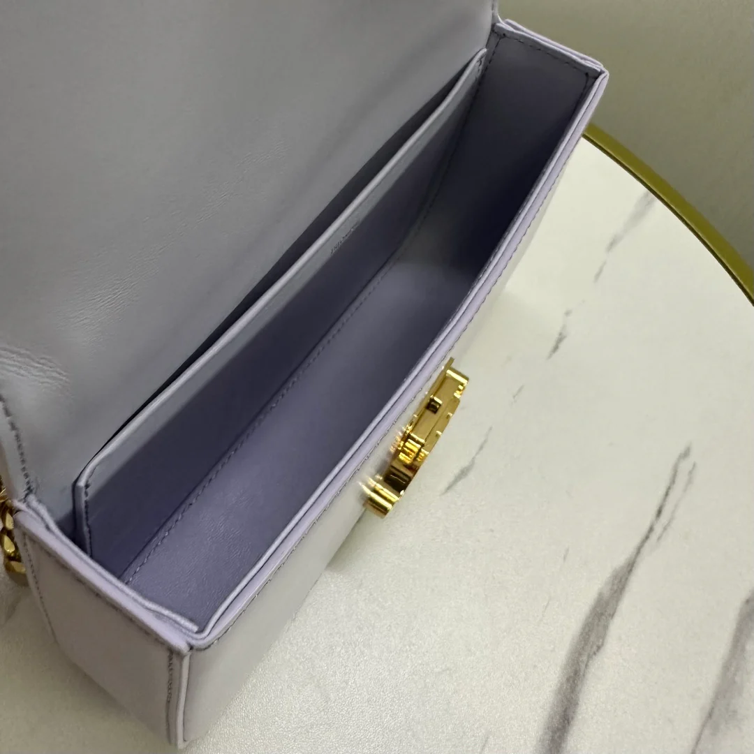 Celine - Кожаная сумка с пряжкой и цепочкой - Подмышечная сумка - Фиолетовая - 1