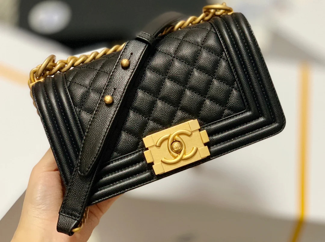 Chanel-boy-20cm-27