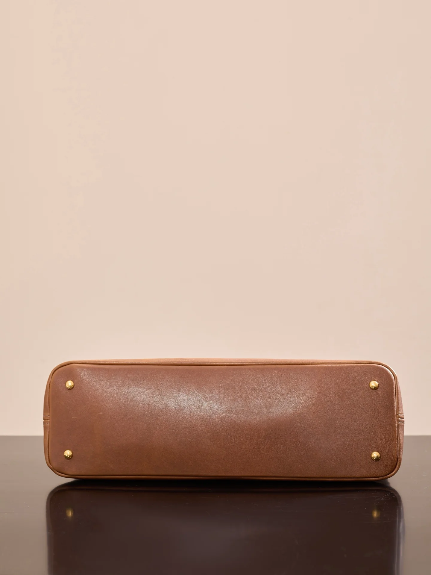 Сумка Miu Miu-5bg310m1680-????? из овечьей кожи, горизонтальная, коричневая.