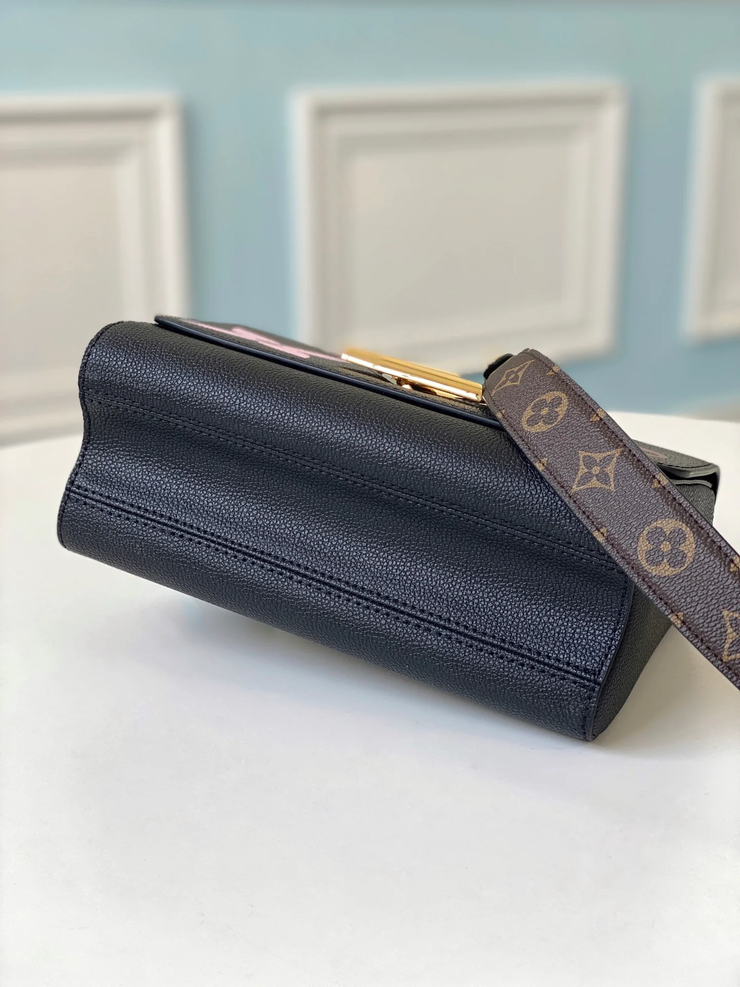 сумка lv-m57057-twist-medium