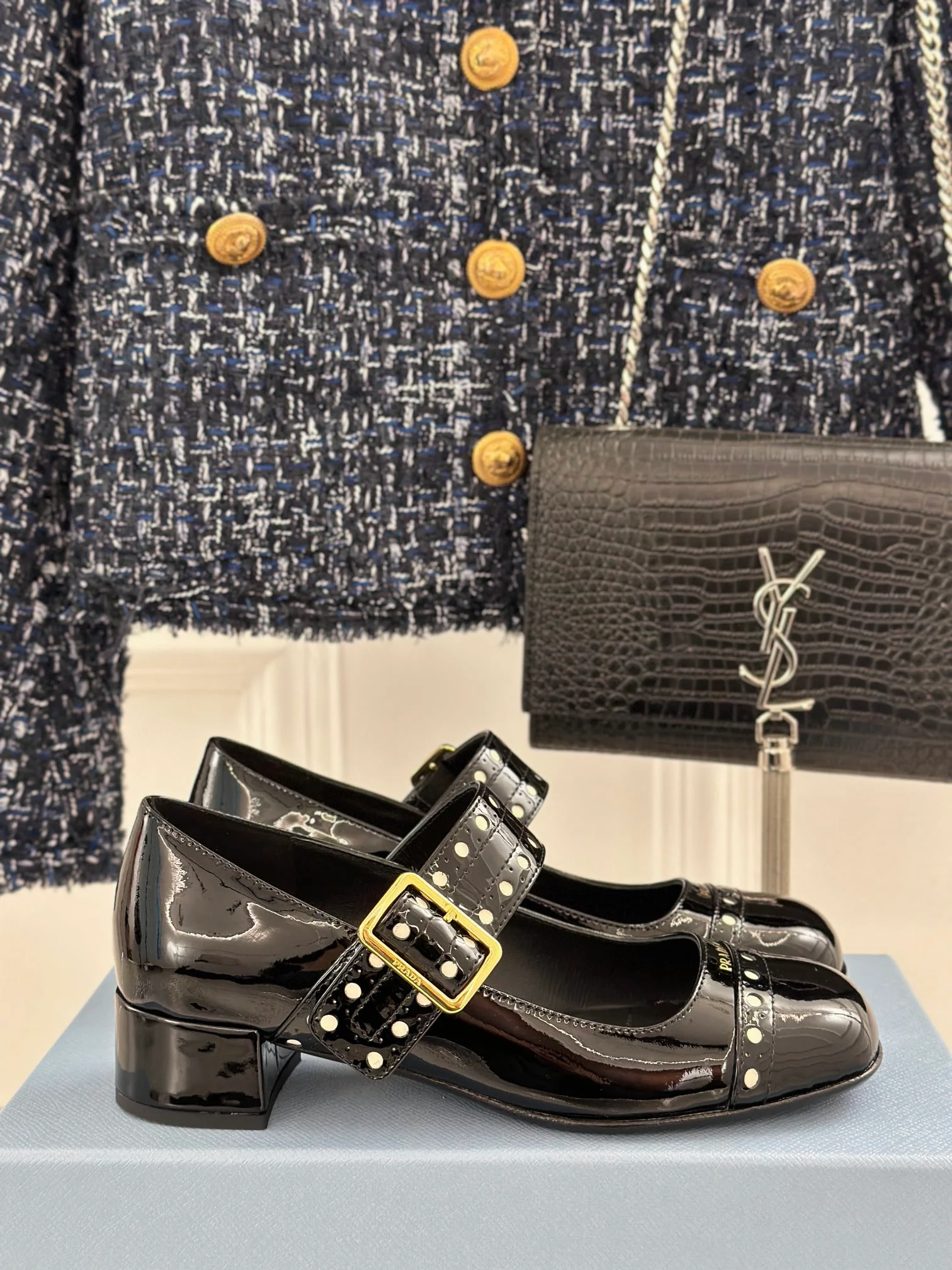 Туфли-мэри-джейн Prada 2024 в стиле ретро - черные